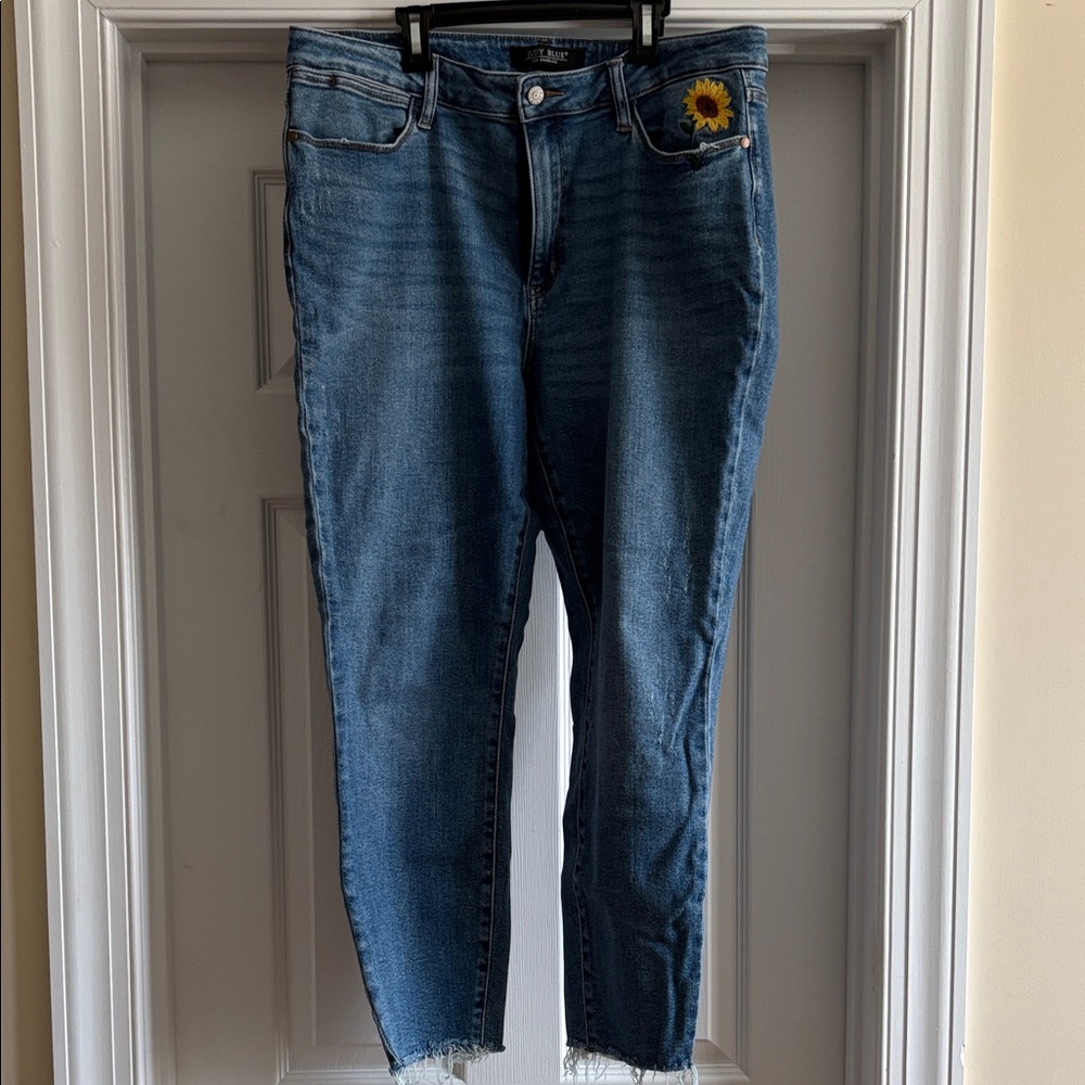 Judy Blue Ankle Jeans with Sunflower Accent